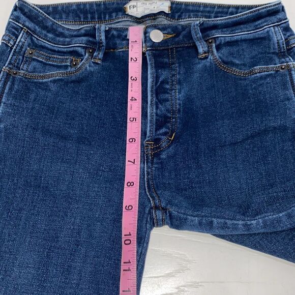 Free People Medium Rise Button Fly Medium Wash Skinny Jeans Size 27 - Picture 8 of 14